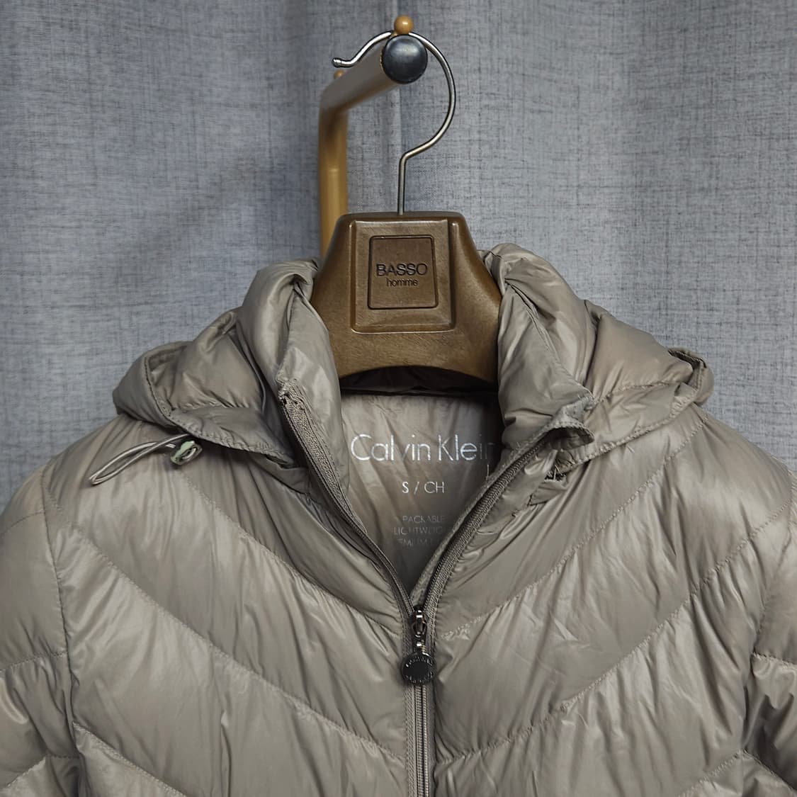 S ) 캐빈클라인 여성 경량 롱패딩 다운 베이지 상품이미지2