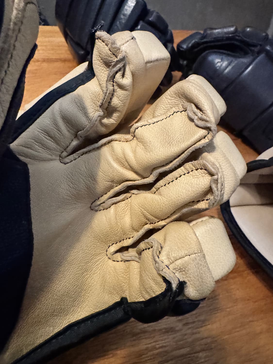 하키용 “이글 글러브” 상품이미지3