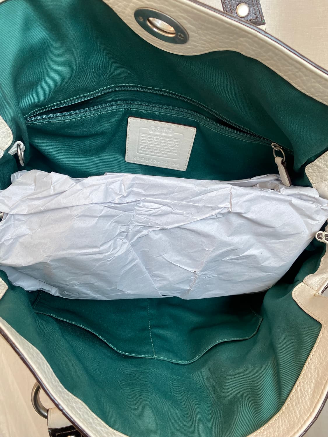 COACH 화이트 토트백 상품이미지5