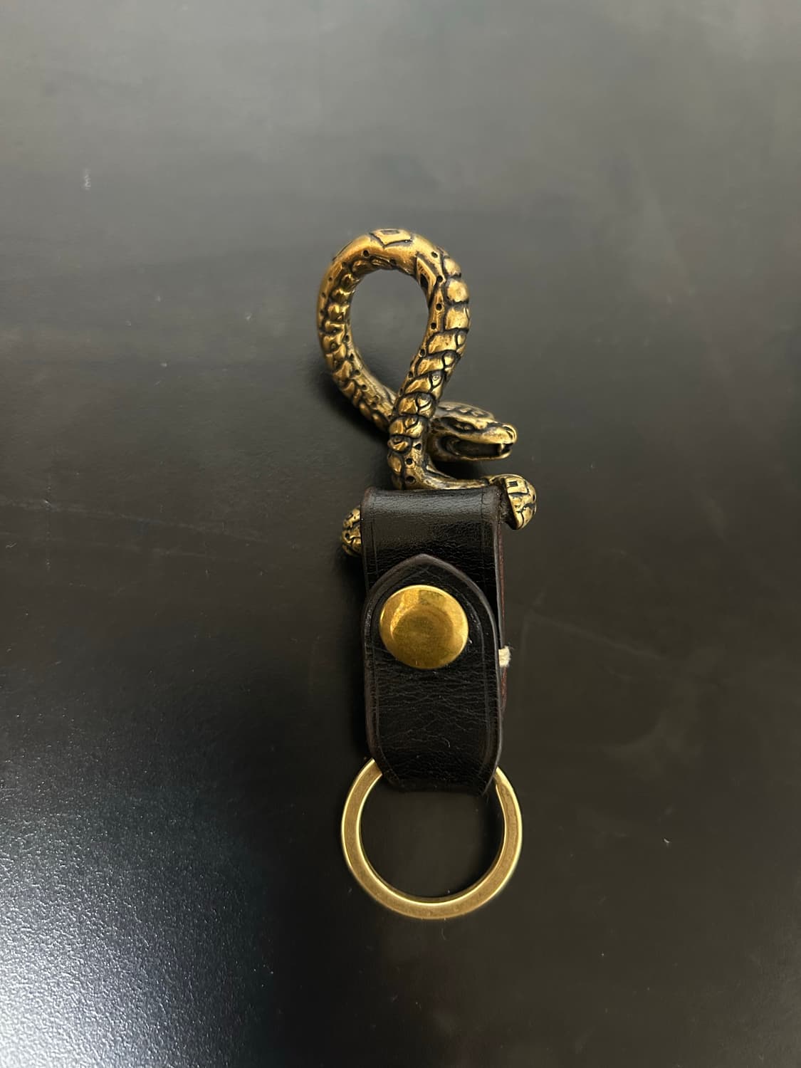 신트리플식스x큐스레더 키 홀더 상품이미지2