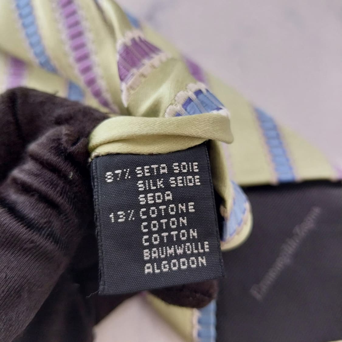 에르메네질도 제냐 라임 스트라이프 넥타이 9.1cm A+등급 K2546
 상품이미지9