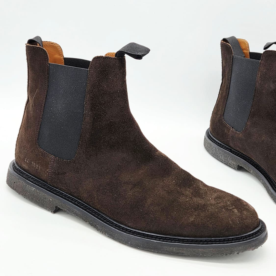 커먼프로젝트 25FW 2446 스웨이드 첼시 브라운 (44) 상품이미지5