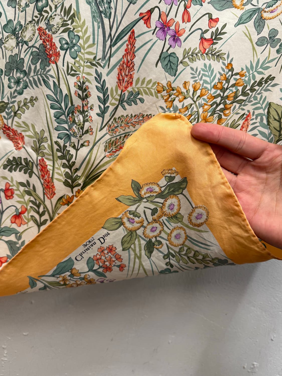 Christian Dior Sports Floral Vintage Sca 상품이미지7