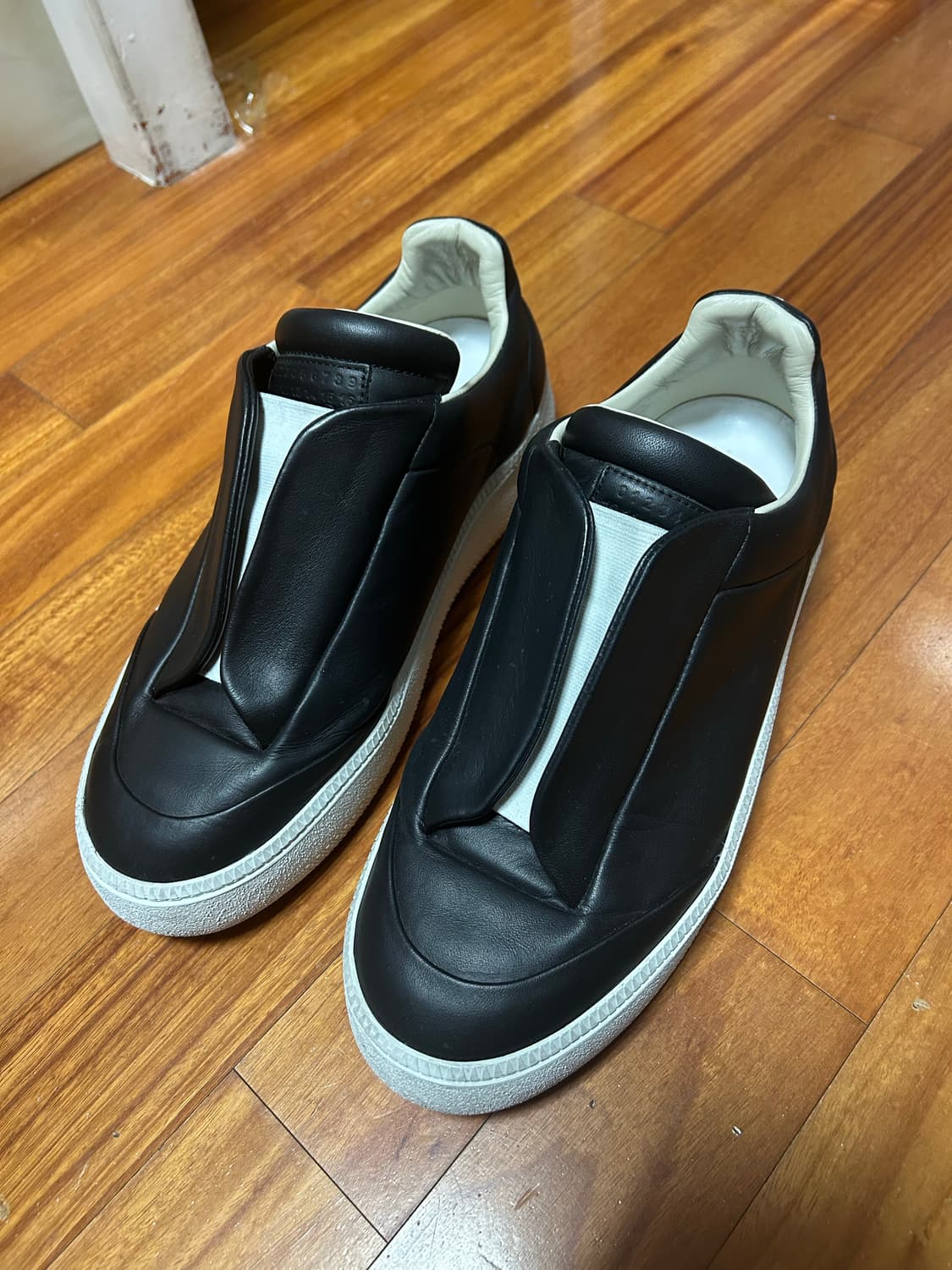 마르지엘라 퓨처 청키 로우 레더 상품이미지1