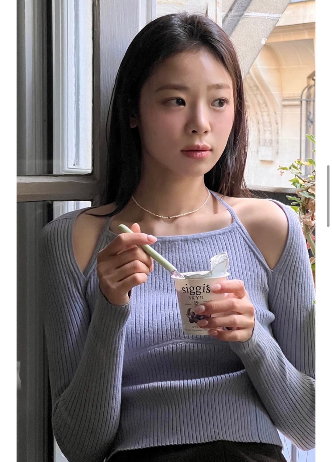 플로움 홀터넥 니트 상품이미지2
