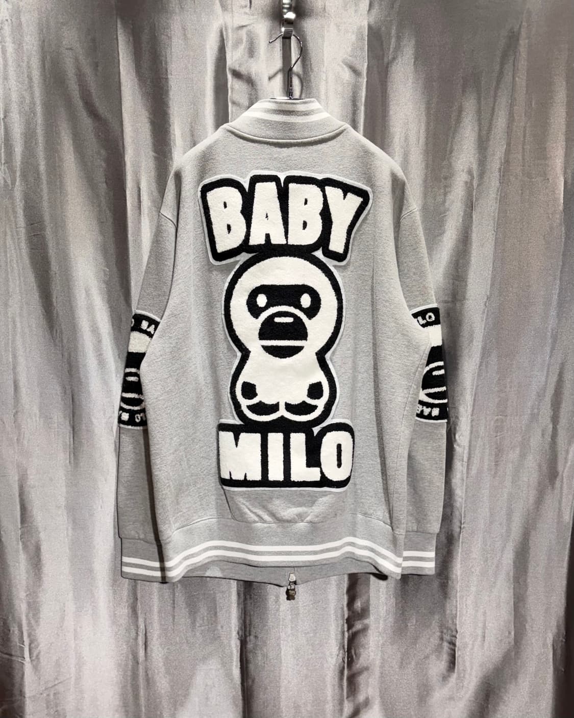 XXL 베이프 BABY 마일로 빅패치 코튼 바시티 상품이미지3