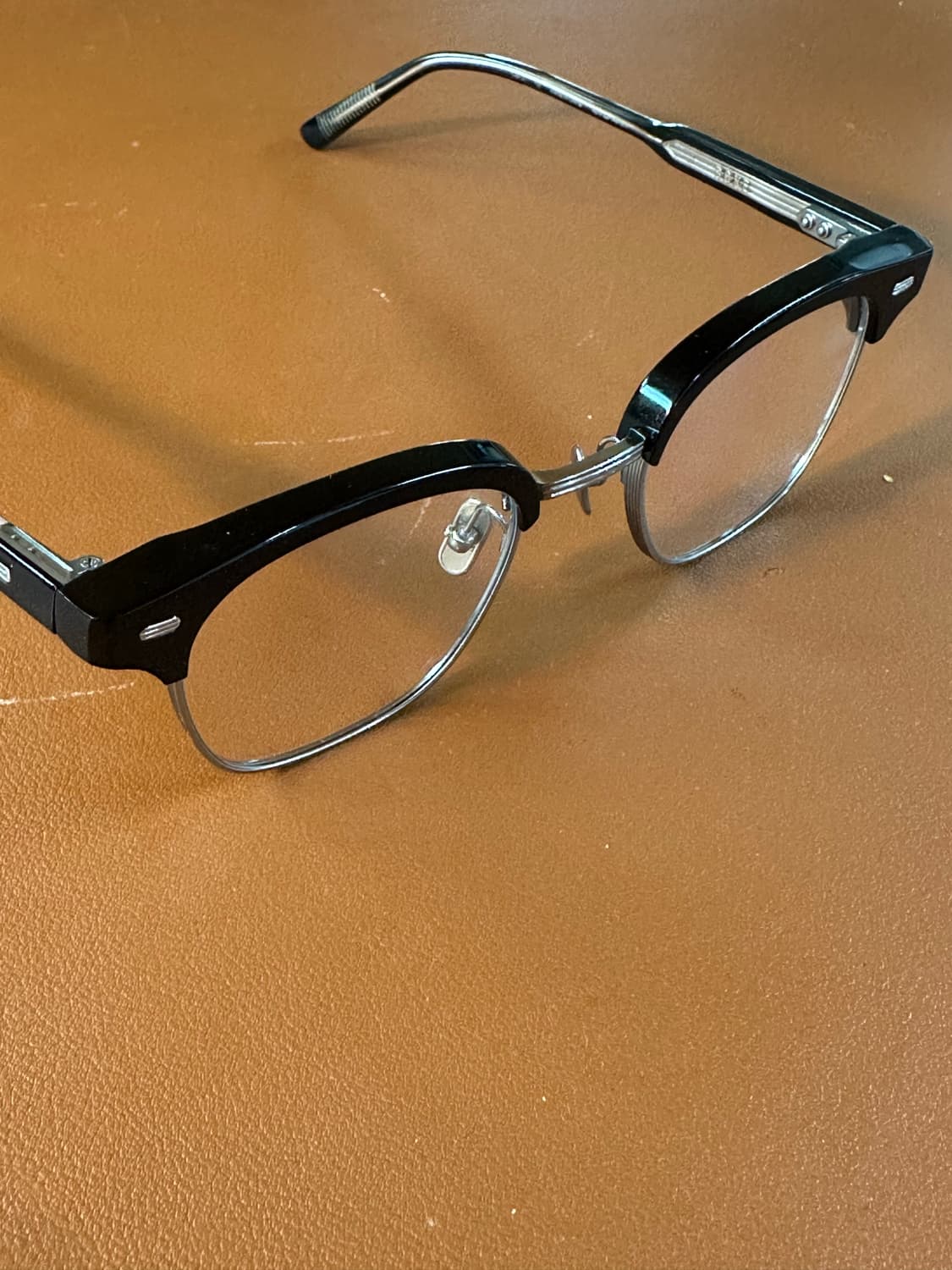 젠틀몬스터 하금테 안경 (Roke 01) 상품이미지3