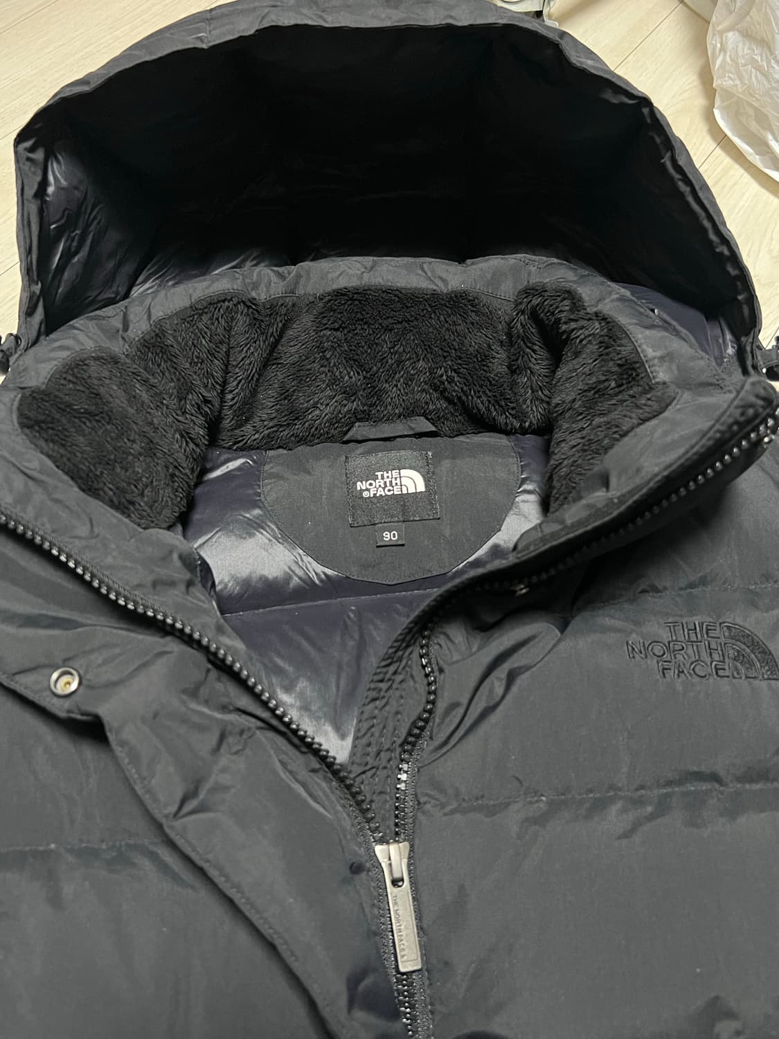 노스페이스 블랙 롱패딩 90사이즈(여성용) 상품이미지3