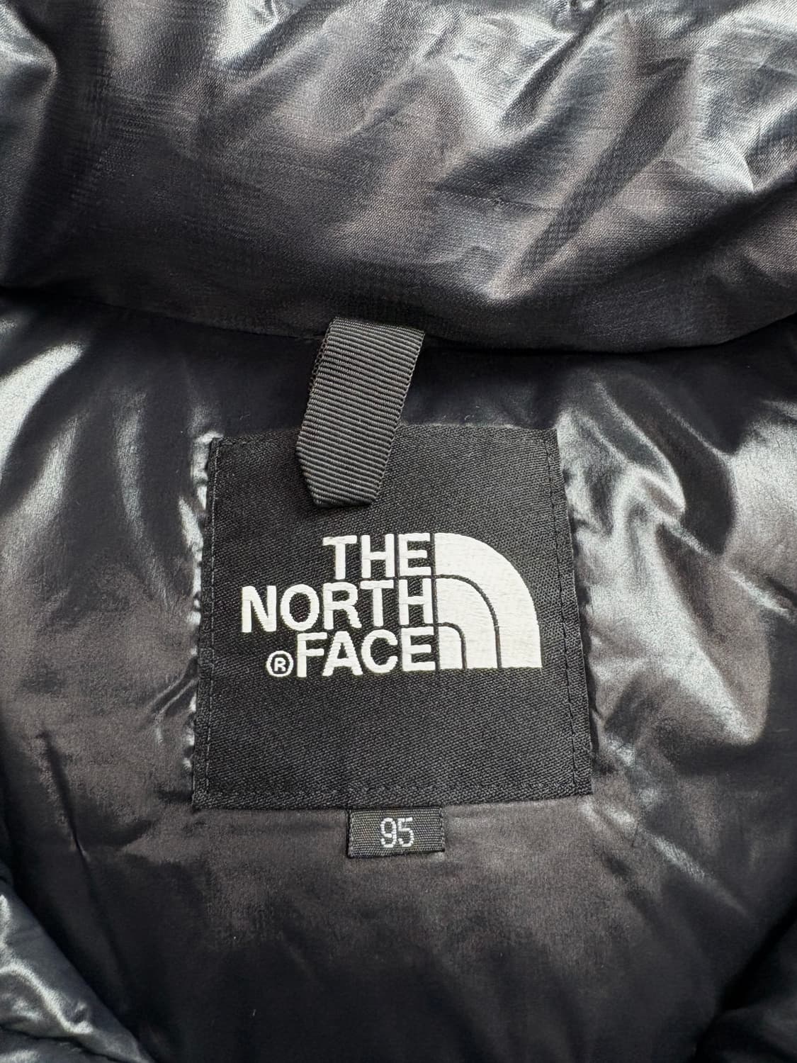 노스페이스 레트로 글로시 경량 다운 베스트 블랙 2143 상품이미지4