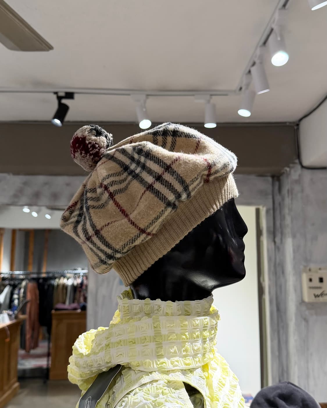 버버리 베이지 노바 체크 램스울 베레모 상품이미지3