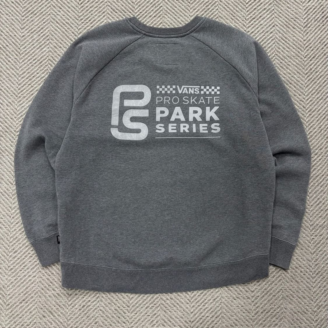 반스 베이직 로고 맨투맨 v2115 상품이미지2