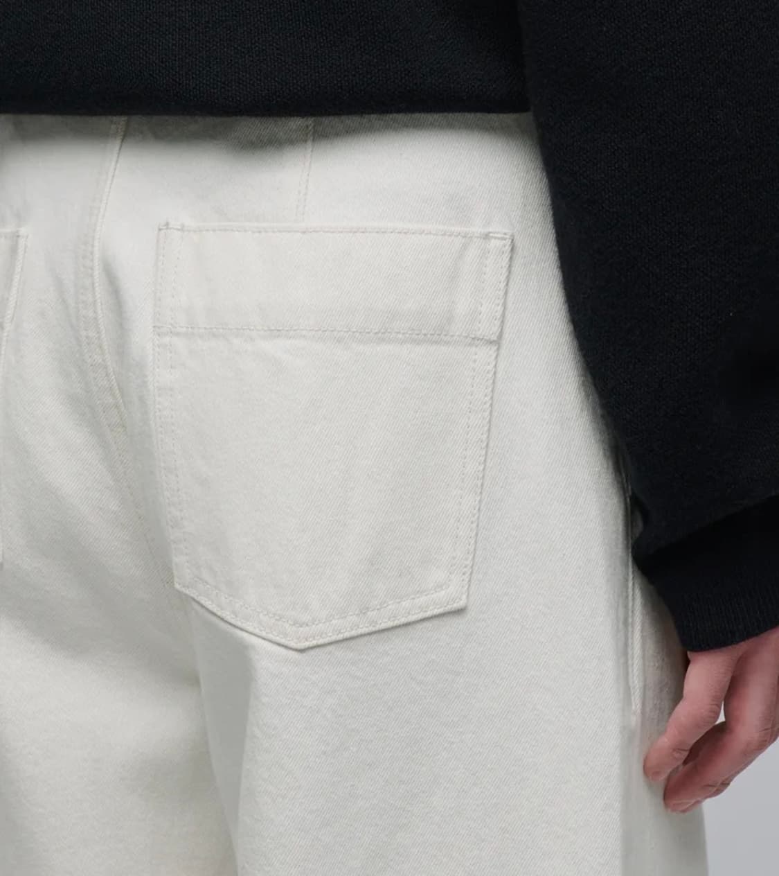 [짱구대디 컬래버]CONE 딥 턱 커브드 데님팬츠 [크림/28]무탠다드 상품이미지8