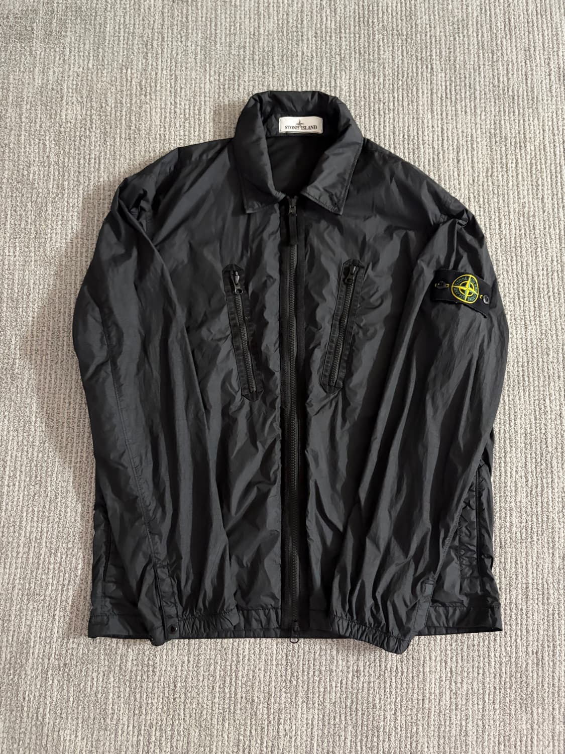 (새상품급, M) 스톤아일랜드 크링클랩스 오버셔츠 상품이미지1