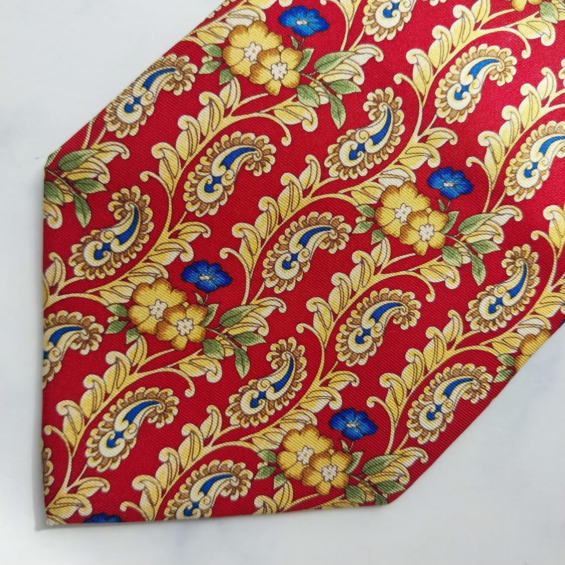 니나리치 레드 페이즐리 플라워 넥타이 9.9cm A+등급 K2338
 상품이미지7