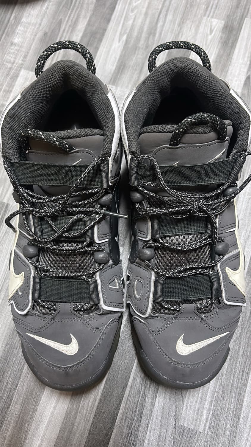 나이키 에어 모어 업템포 96 회색 스니커즈 275 상품이미지4