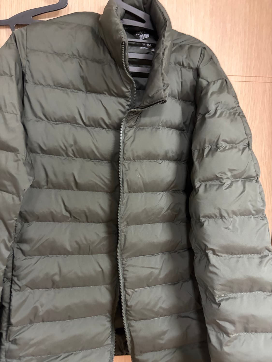 유니클로 퍼프테크 경량패딩 올리브 L 새상품 상품이미지2