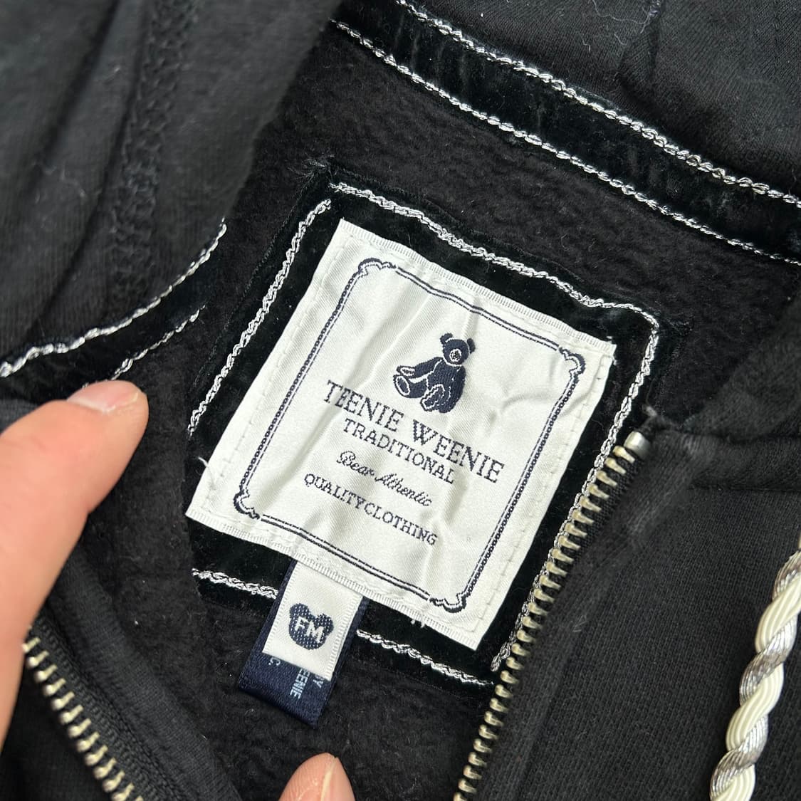 티니위니 블랙 후드집업 상품이미지4