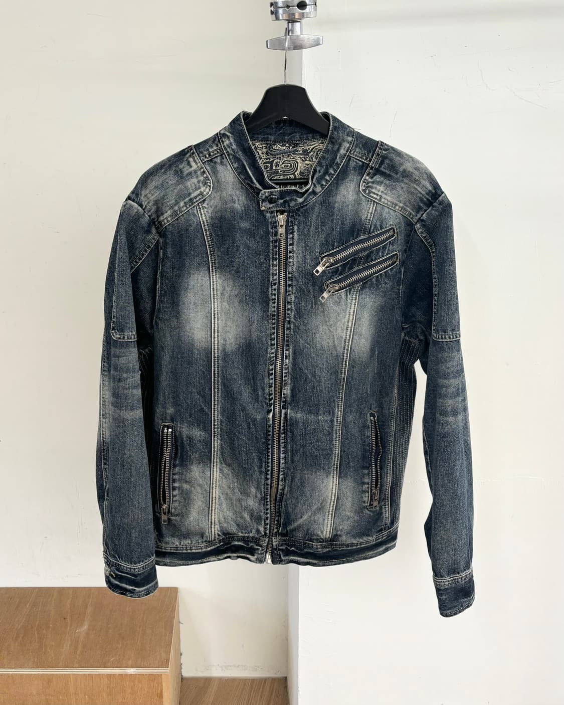 지유 데님 바이커 재킷 상품이미지1