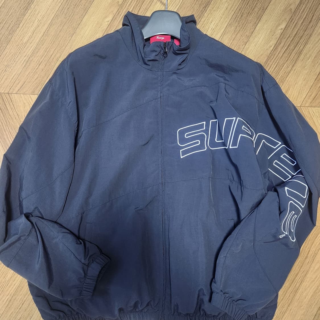 슈프림자켓팝니다. 상품이미지1