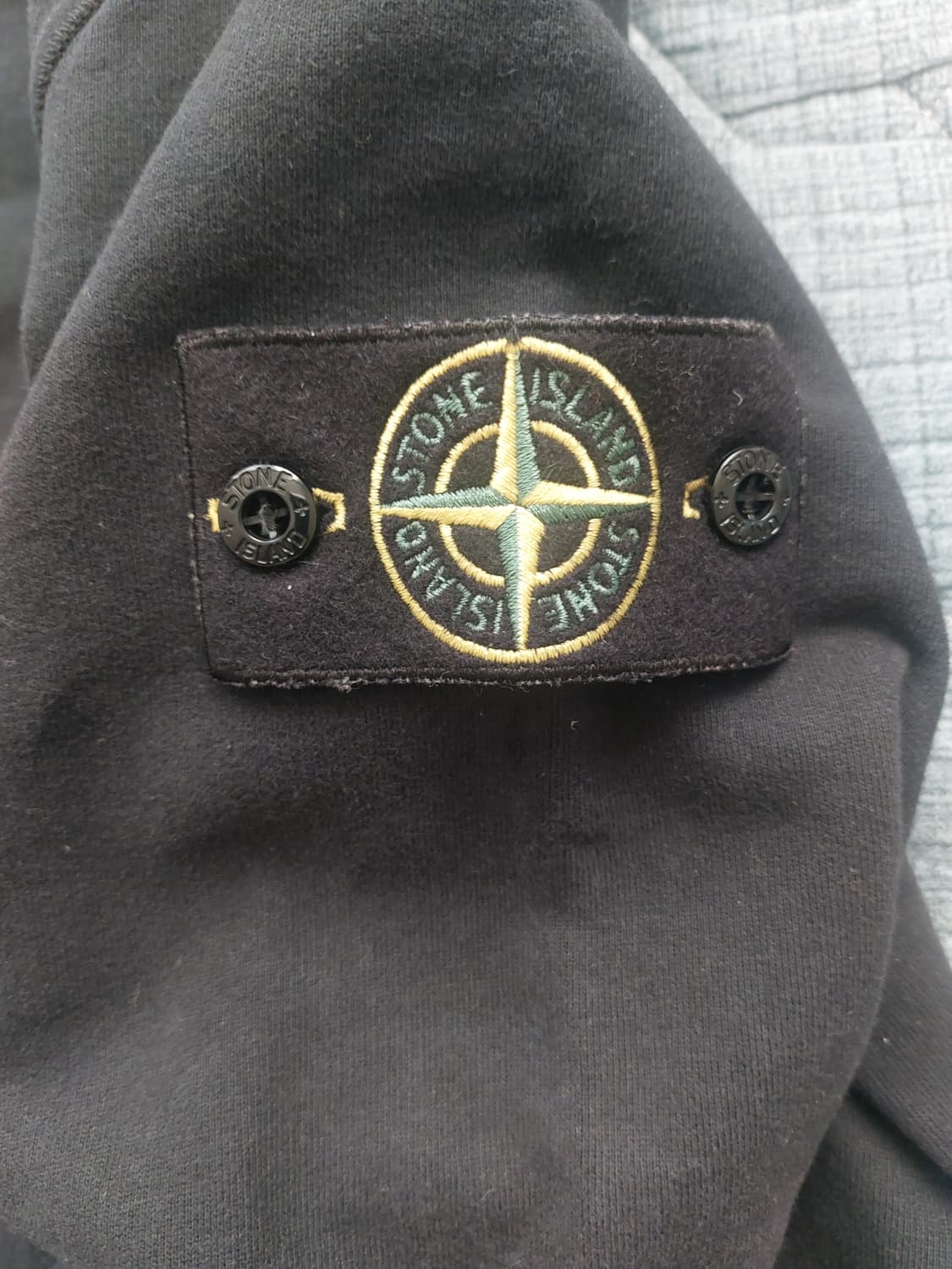 (택포)스톤아일랜드 기모 블랙 맨투맨 95사이즈 상품이미지4