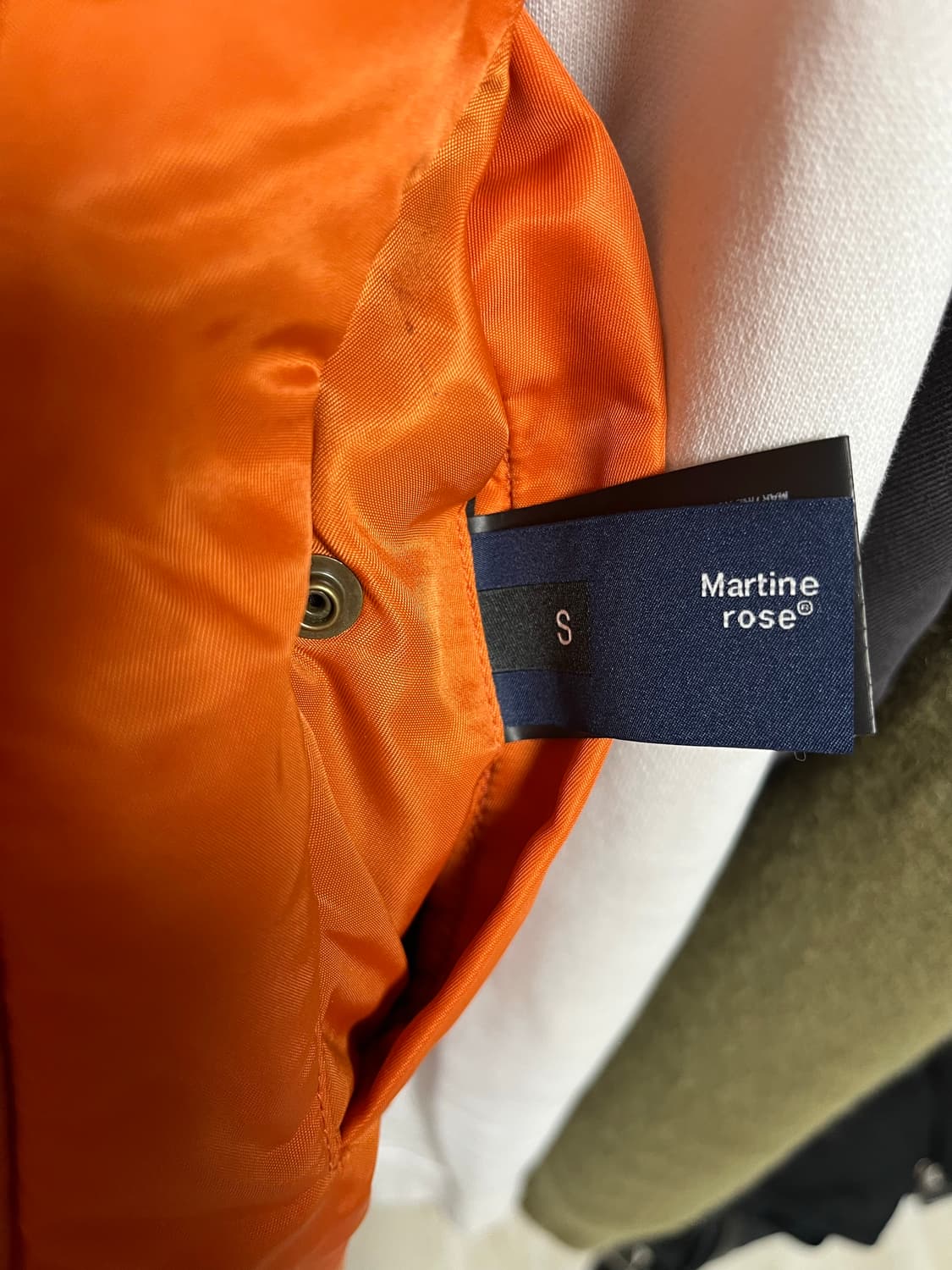 마틴로즈 리버시블 봄버 상품이미지6