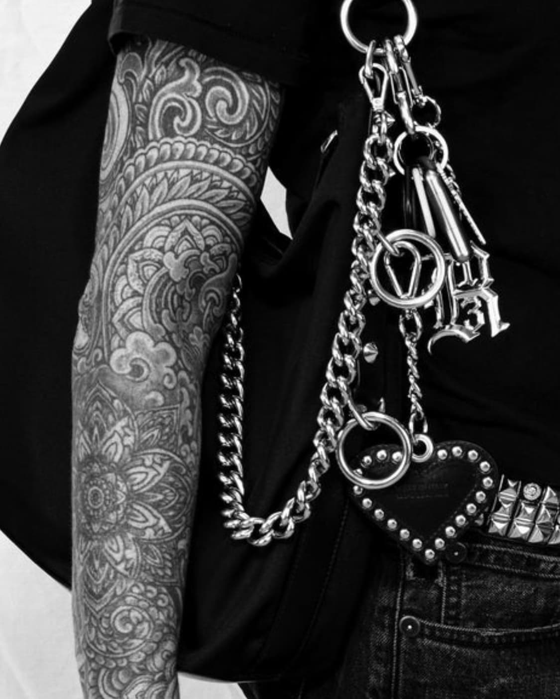 알써틴 R13 26ss 실버 로고 키링 상품이미지4