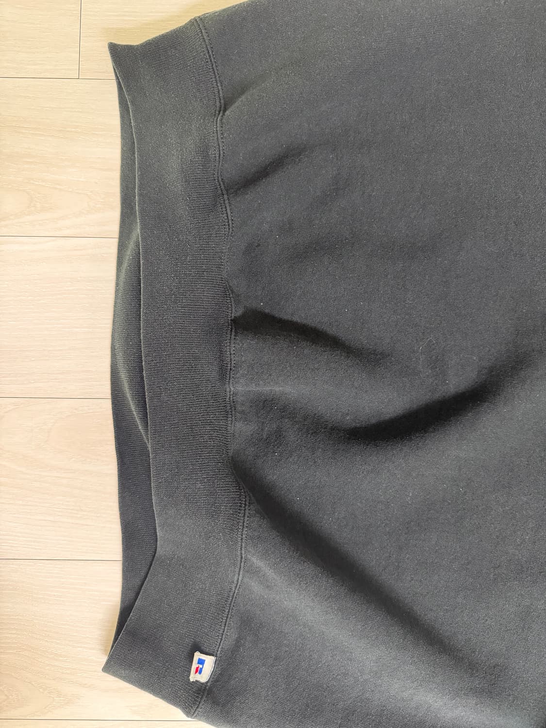 (105) 러셀 맨투맨 블랙 xxl  상품이미지4