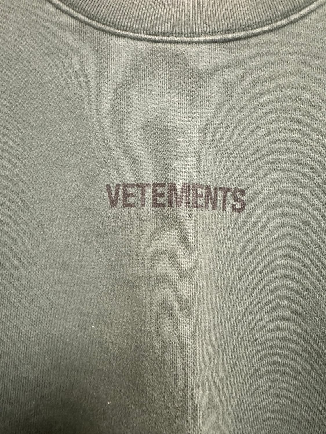 베트멍 정품 스펠 로고 오버핏 맨투맨 판매합니다 상품이미지2