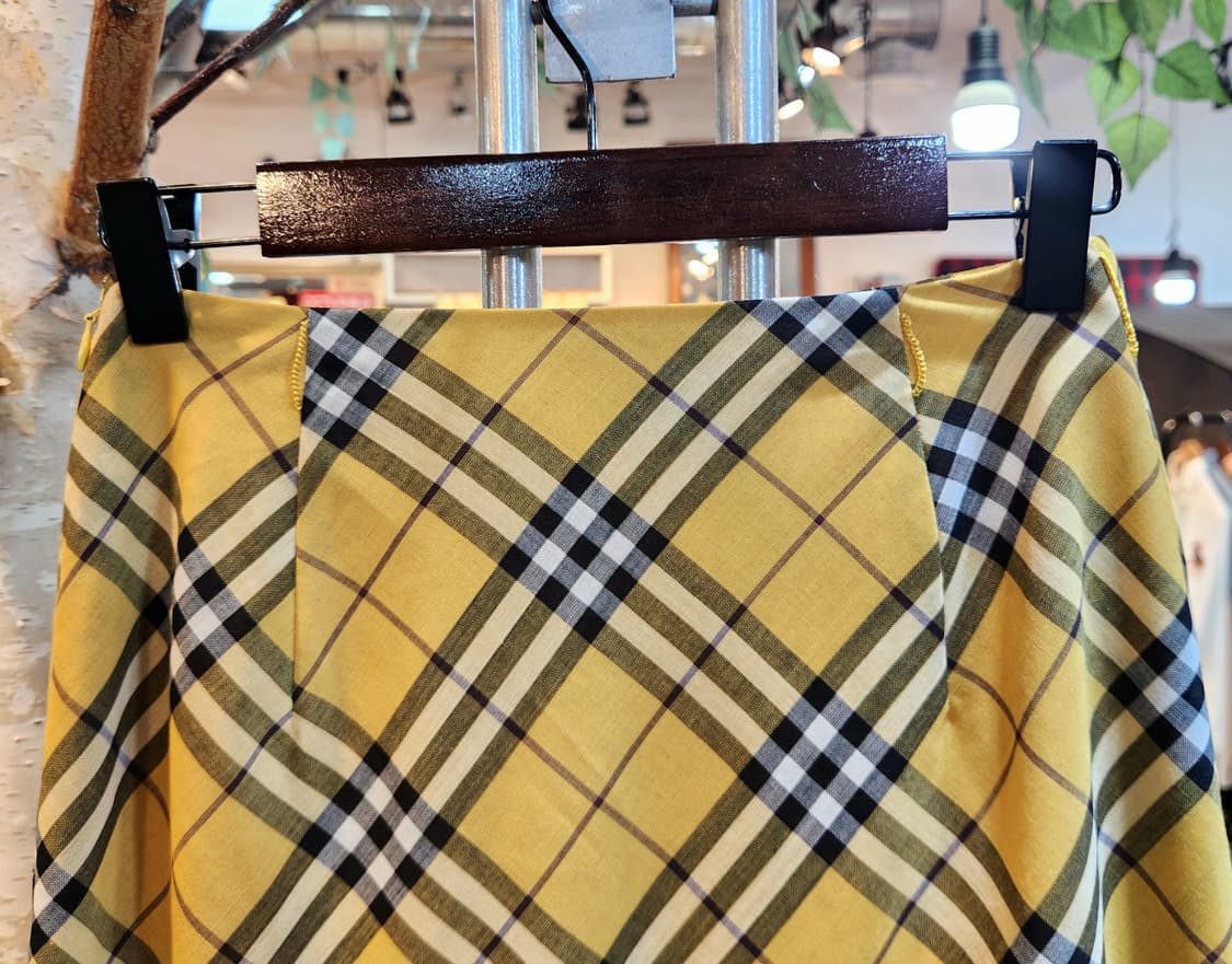 BURBERRY 버버리 블루라벨 옐로우 체크 스커트 상품이미지5