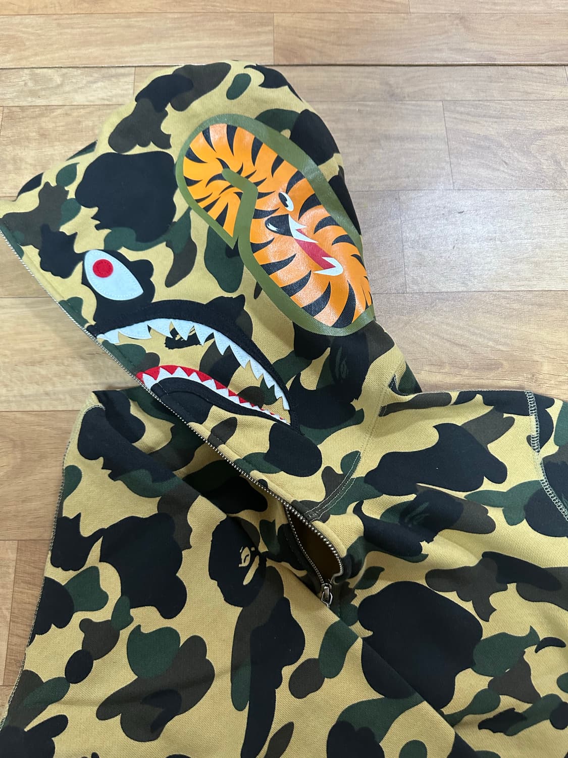 베이프 황계 샤크 후드집업(L) 상품이미지3