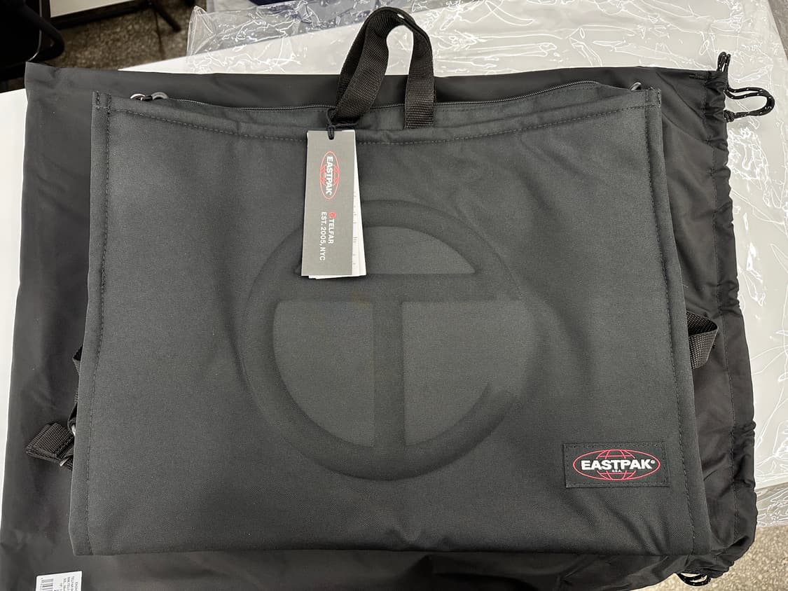 텔파 이스트팩 콜라보 쇼퍼백 L (Telfar X  Eastpak) 상품이미지4