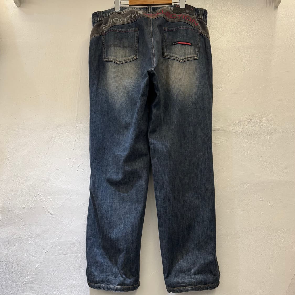 후부 워싱 코듀로이 배색 레터링 데님 팬츠 상품이미지1