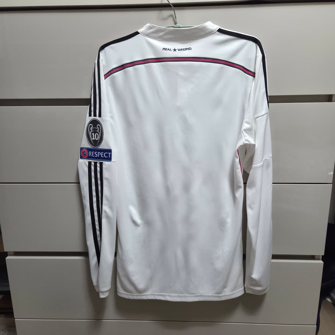 상태최상! 레알마드리드14/15 홈 긴팔 판매 상품이미지2