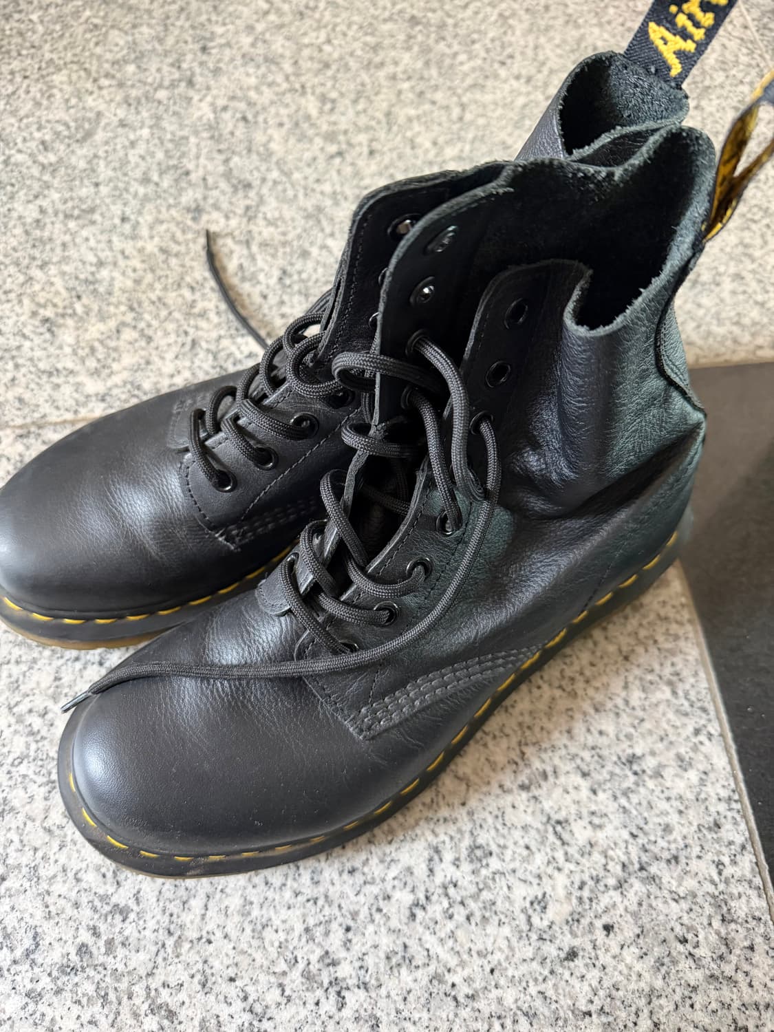 닥터마틴 1460 8홀 버지니아 블랙 상품이미지1