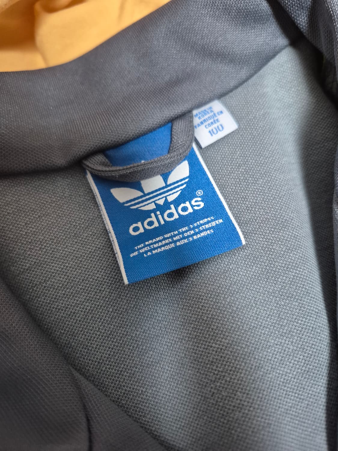 아디다스 유로파 트랙탑 져지 그레이 차콜 형광 100 M 상품이미지2