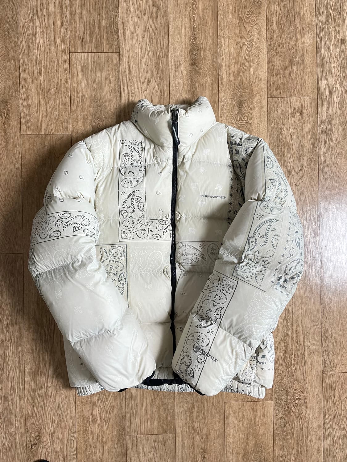 디스이즈네버댓 반다나 패딩 M 상품이미지1