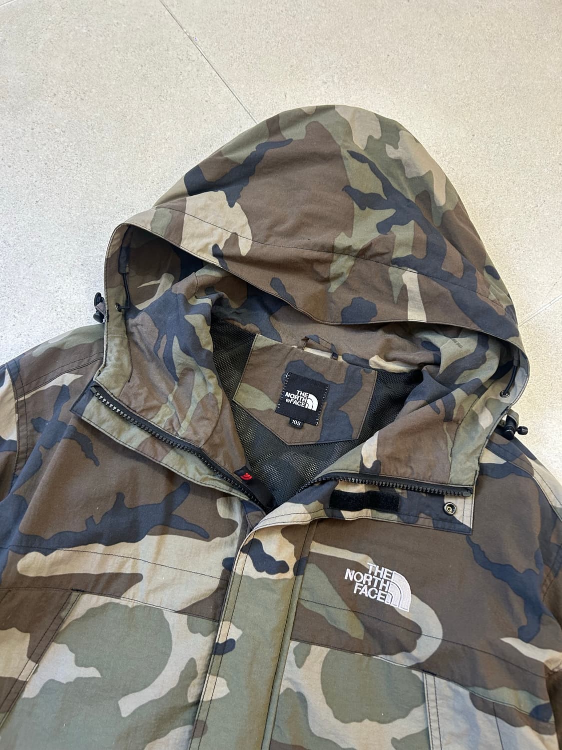 노스페이스 카모 바람막이 상품이미지2