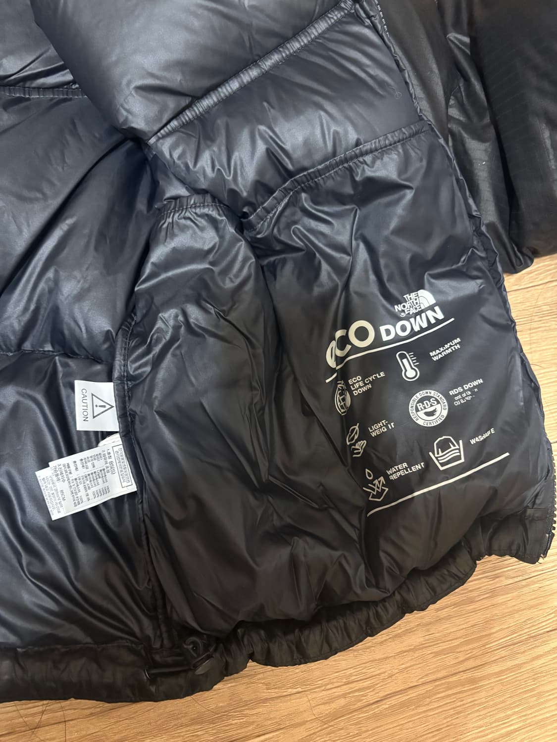 노스페이스 여성 노벨티 눕시 화이트라벨 패딩 블랙 s 85 상품이미지4