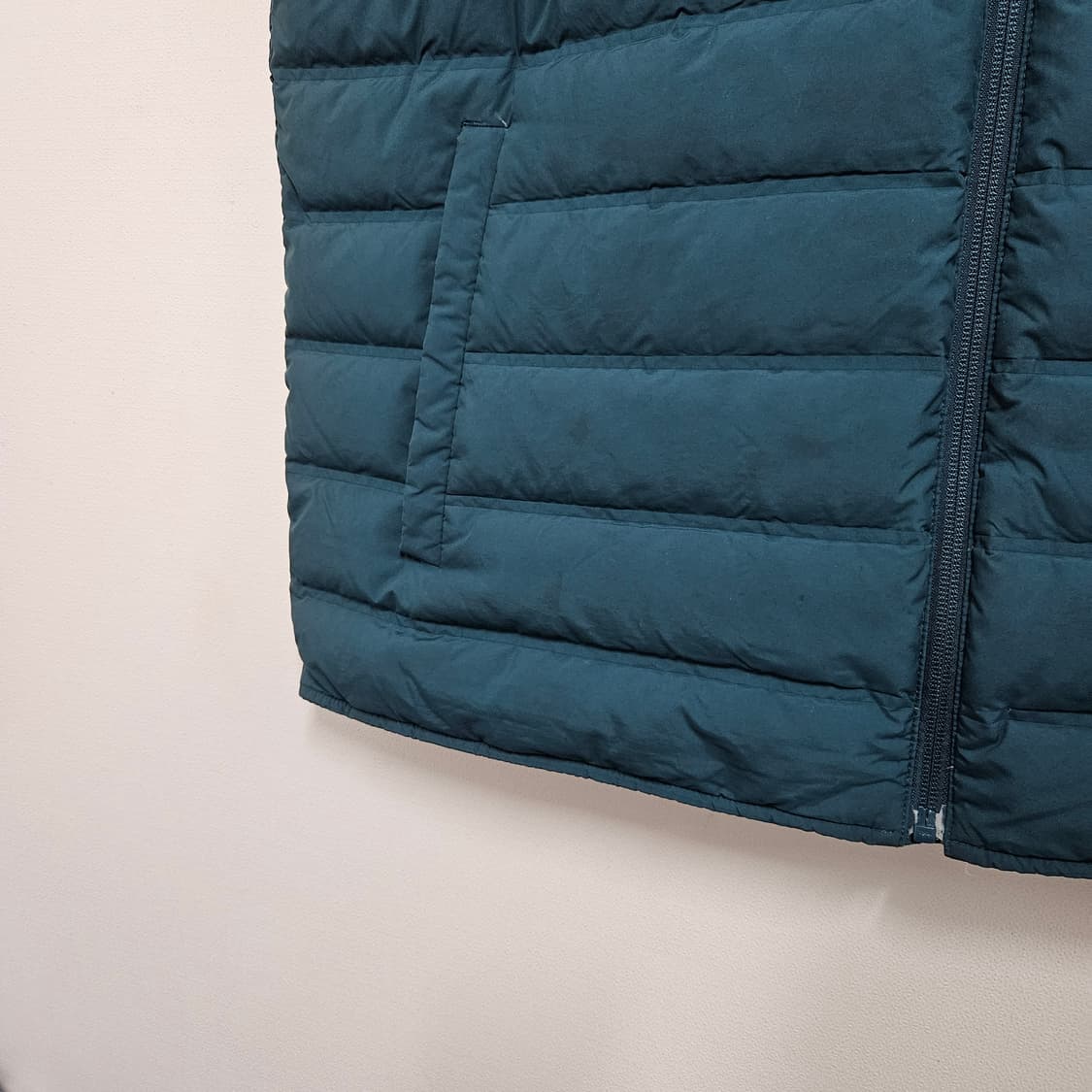110 빈폴스포츠 덕다운 블루 경량 패딩조끼 상품이미지7