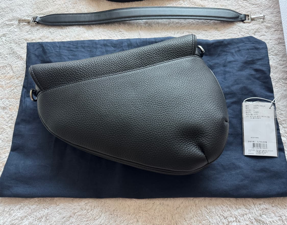 디올 남자 새들백 그레이니 레더 블랙 상품이미지2