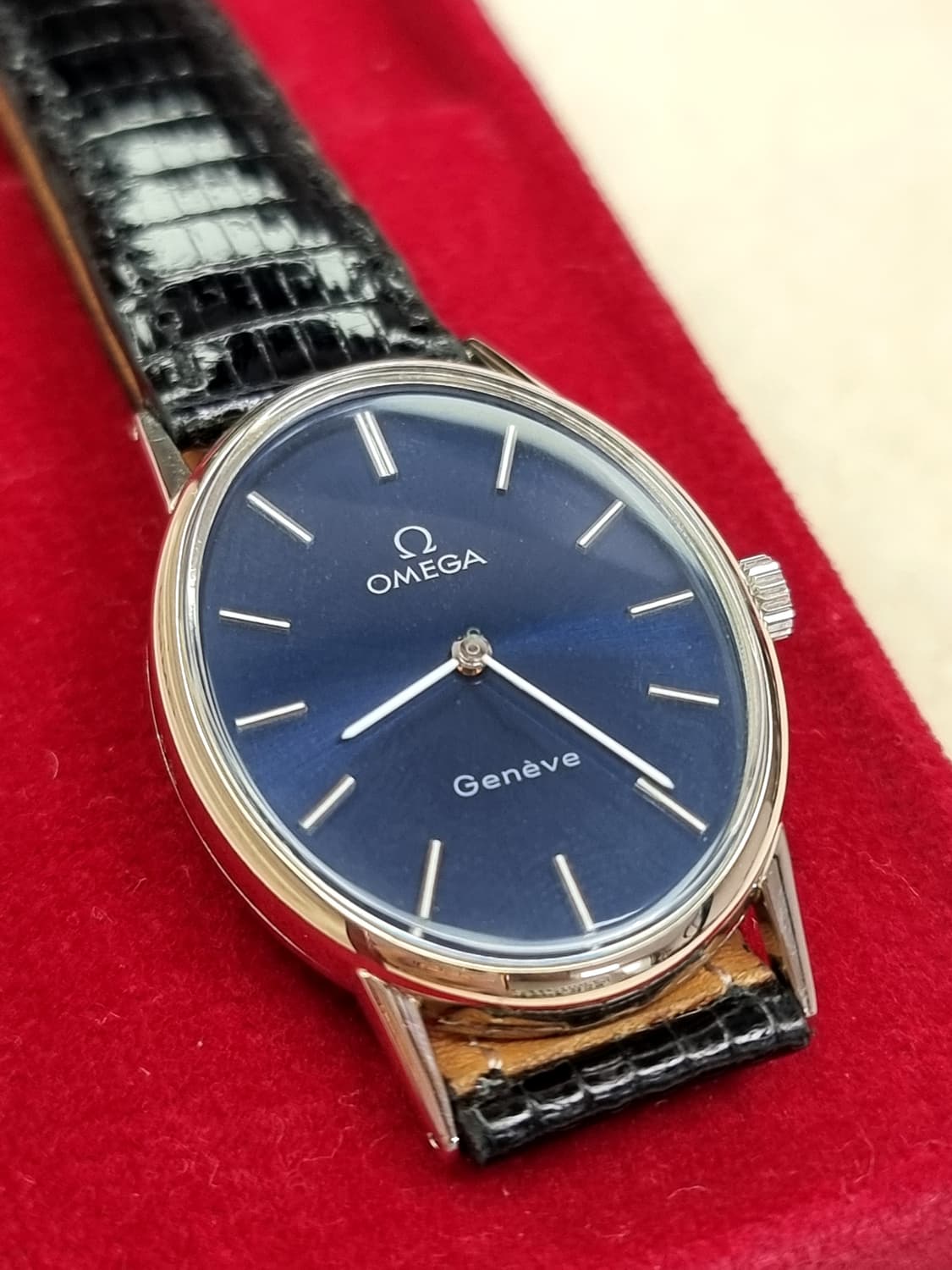 오메가 드빌 앨립스 블루 다이얼 핸드와인딩 남여공용 시계 상품이미지3