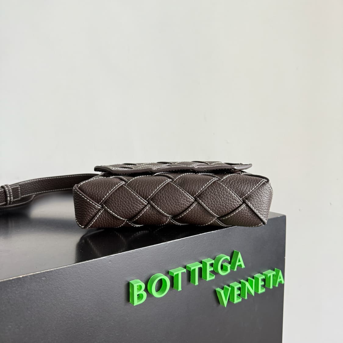 Bottega Veneta보테가베네타 2025 신상 남성 안디아모 토트백 상품이미지9