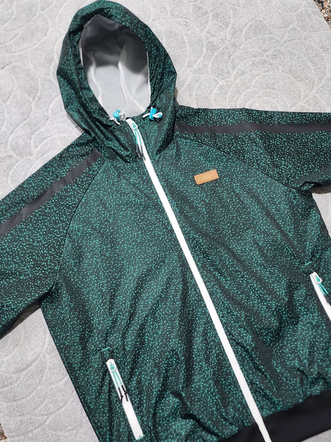 푸마(PUMA) 유니크 패턴 후드 바람막이 XL(새상품) 상품이미지6