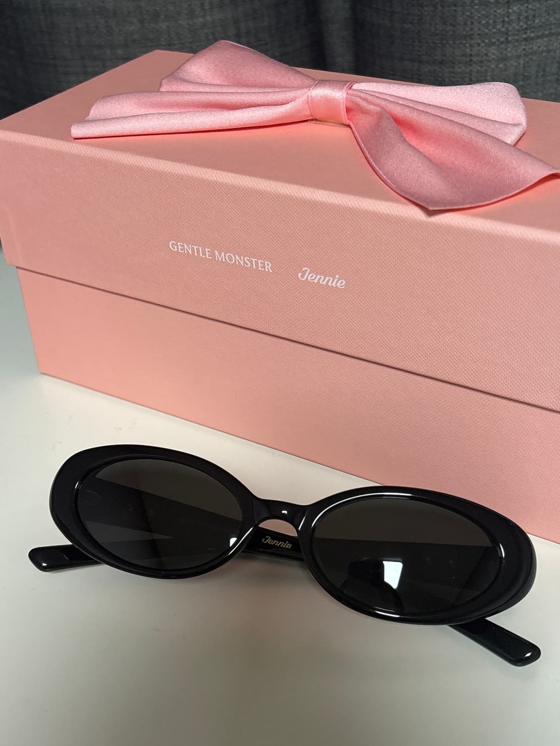 젠틀 몬스터 x 제니 젠틀 살롱 허쉬 01 블랙 그레이 상품이미지4