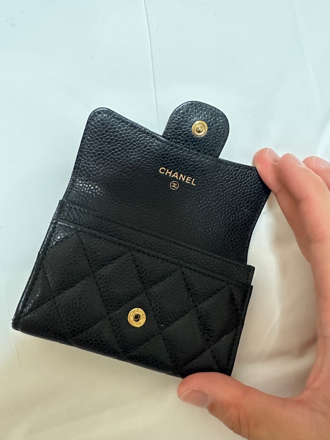 샤넬 캐비어 카드지갑 금장로고 상품이미지4