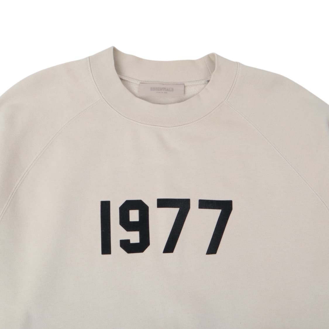 에센셜 1977 스웻셔츠 상품이미지2