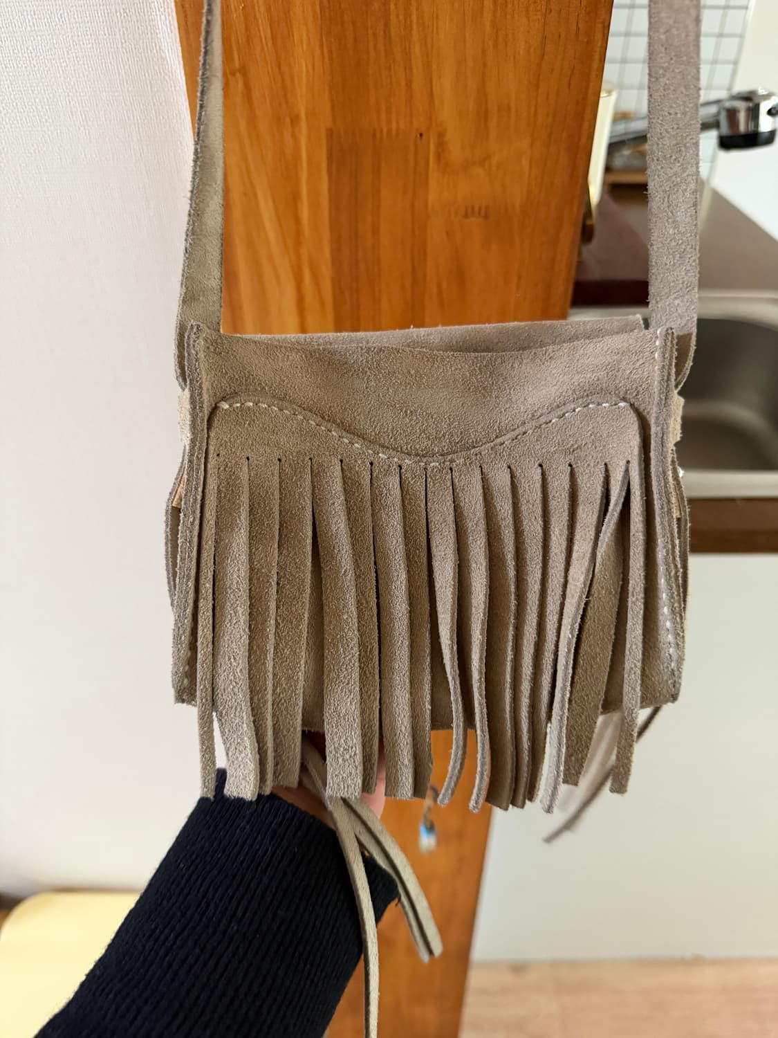 CAMATECLUB 라이트 태슬 백 샌드 베이지 (카마테클럽) 상품이미지2