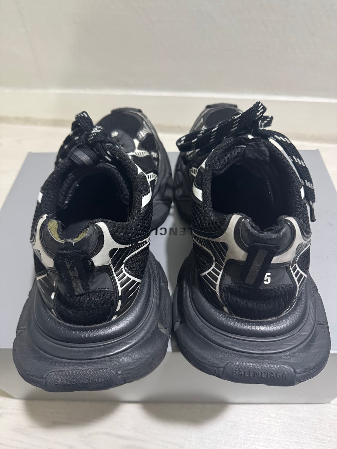 발렌시아가 3xl 블랙45  상품이미지5