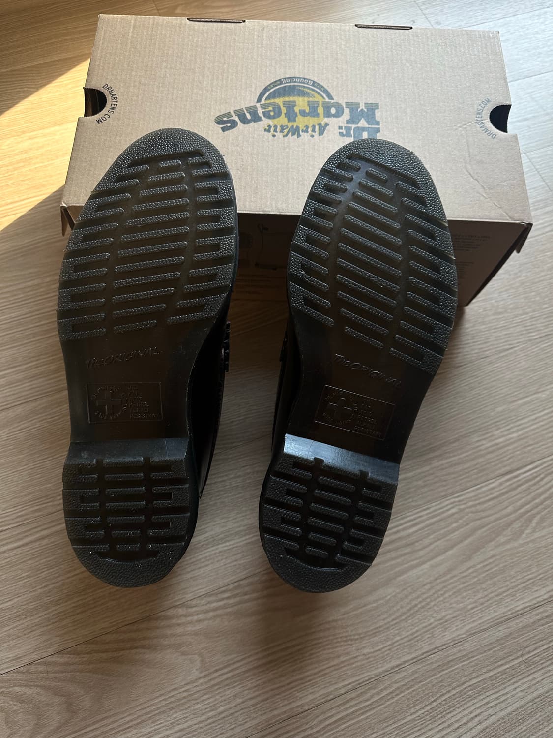 닥터마틴 메이페어 로퍼 체리레드 270 상품이미지3