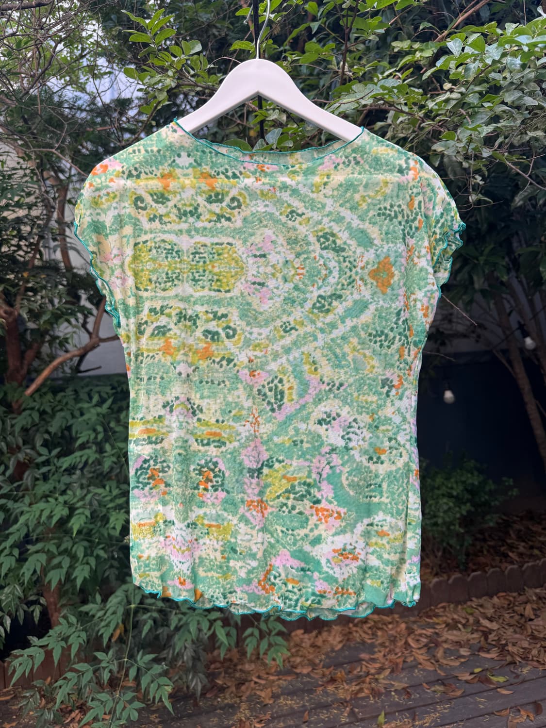 DONNA Psychedelic Mesh Top 메쉬 탑 상품이미지1